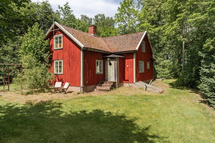 Halnatorp Strålegården 9, Åsen - Vid Sjön Viken, Töreboda kommun