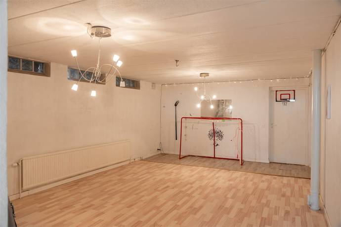 5 rum Villa på BILLSBOVÄGEN 33 Surahammar Surahammars kommun - bild 22