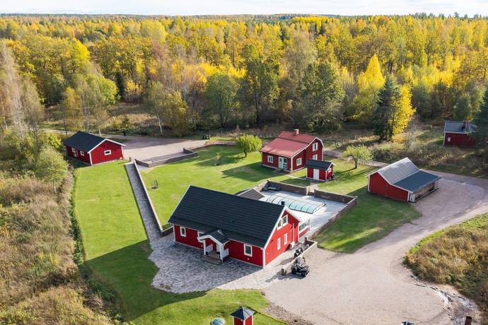 Lännäs 180, Hampetorp, Örebro kommun