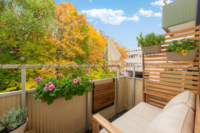 Klädesvägen 18, Bromma / Brommaplan, Stockholms kommun