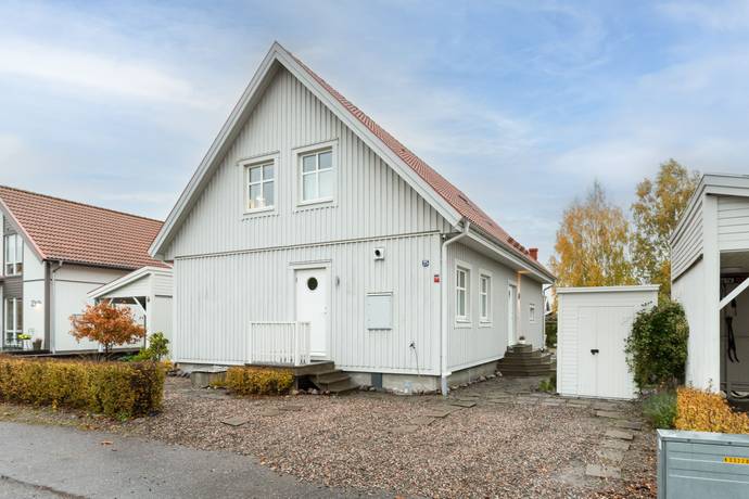 Lakevägen 25, Ekeby-Almby, Örebro kommun