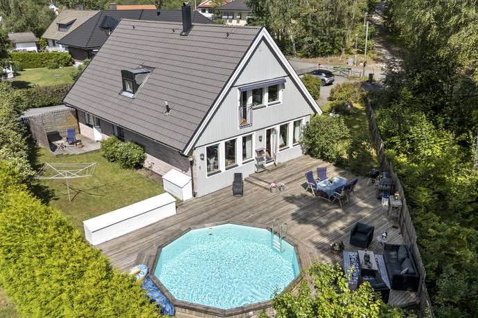 6 rum villa på Ellahagsvägen 1 Ella park, Täby kommun - bild 1