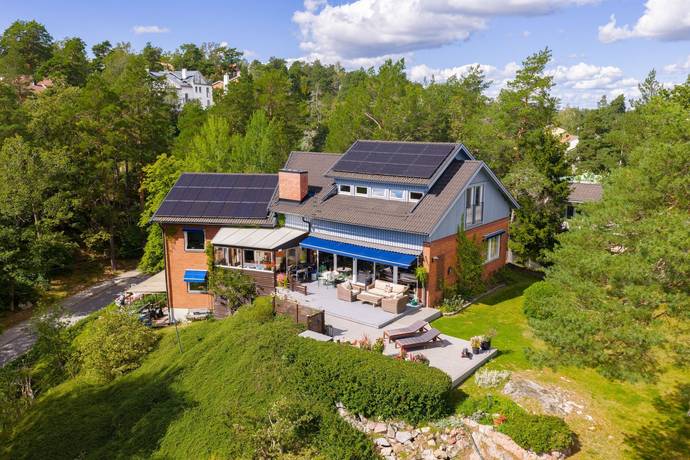 10 rum villa på Svanholmsvägen 37 Stocksund, Danderyds kommun - bild 2
