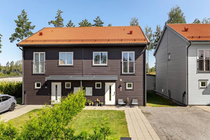 5 rum parhus på Bagarstugans väg 78 Steninge Slottsby, Sigtuna kommun - bild 1