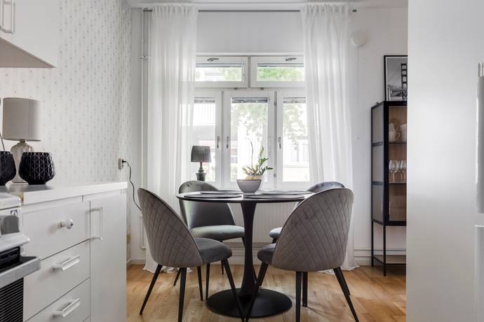 1 rum lägenhet på Herrgårdsgatan 7D Nora, Nora kommun - bild 2