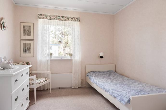 4 rum Villa på Granvägen 18 Hölö Södertälje kommun - bild 15
