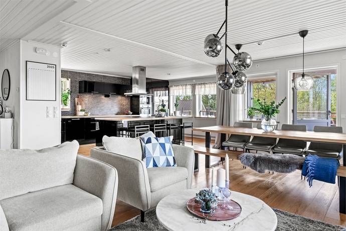 6 rum Villa på Bastebacka 241 Ljungskile Uddevalla kommun - bild 9
