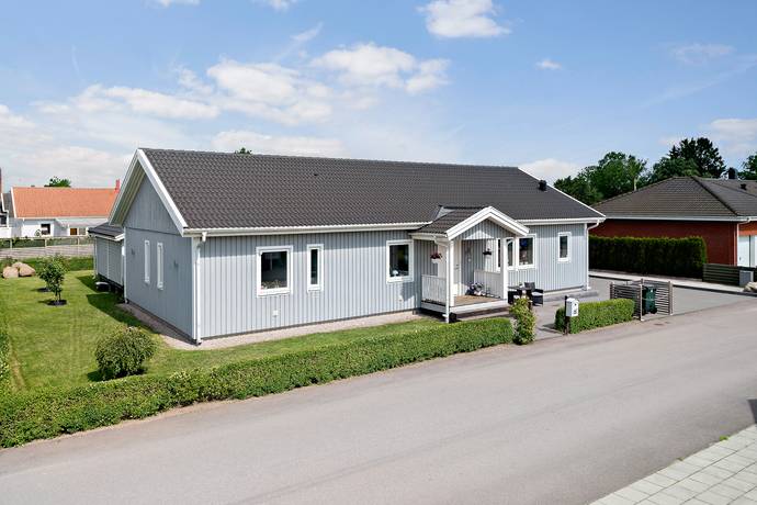 5 rum villa på Fyrspettsgatan 8 Löberöd, Eslövs kommun - bild 2