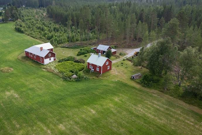 5 rum gård utan jordbruk på Brinasenvägen 71 Färila, Ljusdals kommun - bild 1