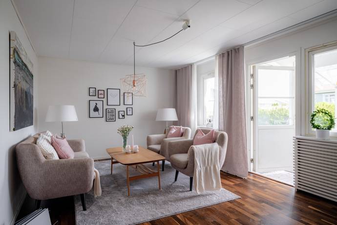 6 rum Villa på Humlevägen 14 Bollstanäs Upplands Väsby kommun - bild 4