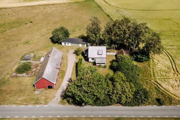 5 rum gård utan jordbruk på Landövägen 167 Fjälkinge, Kristianstads kommun - bild 1