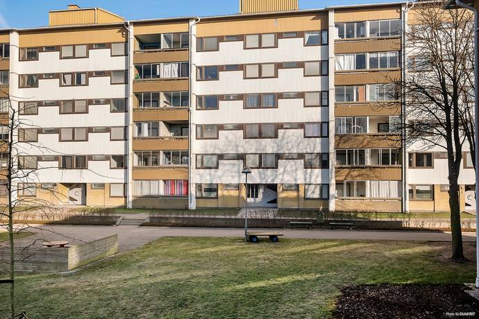 3 rum lägenhet på Jakobs väg 3 Långebro, Kristianstads kommun - bild 1