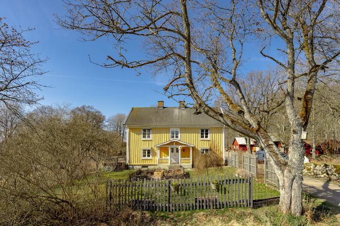 gård med jordbruk på Risinge Torsagård 1 Risinge, Växjö kommun - bild 2