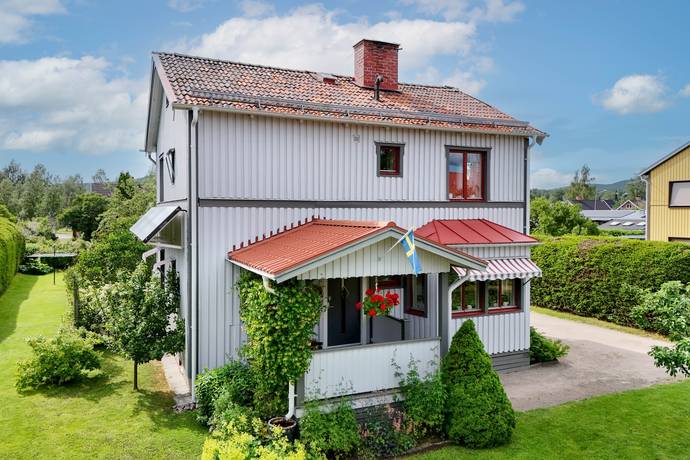4 rum villa på Vallgatan 15 Arbrå, Bollnäs kommun - bild 1