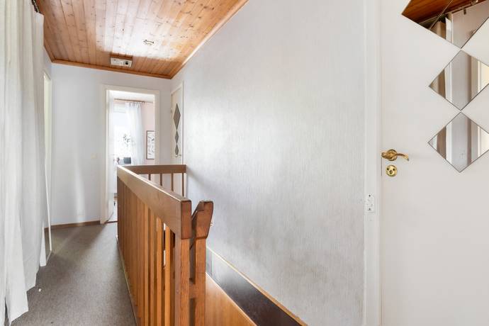 6 rum Radhus på Ängsullsvägen 43 Vällingby - Kälvesta Stockholms kommun - bild 17