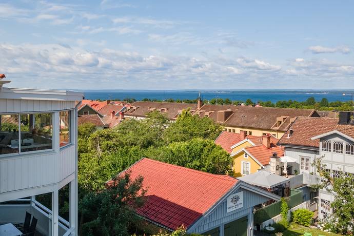 8 rum villa på Bergsgatan 85 Centralt, Jönköpings kommun - bild 2