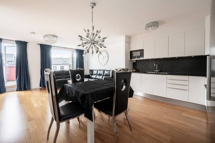 4 rum par-/kedje-/radhus på Sockerbruksgatan 14A Glasberga, Södertälje kommun - bild 5