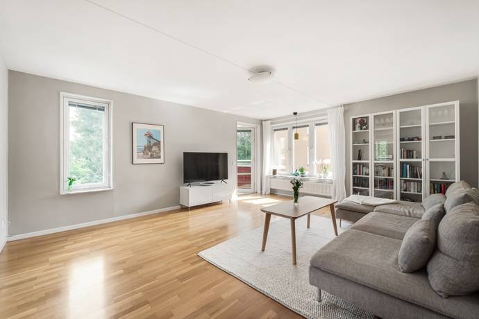 3 rum lägenhet på Majrovägen 33 Gubbängen, Stockholms kommun - bild 2