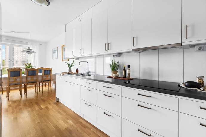 4 rum Lägenhet på Pressarvägen 25 Kallhäll Järfälla kommun - bild 8