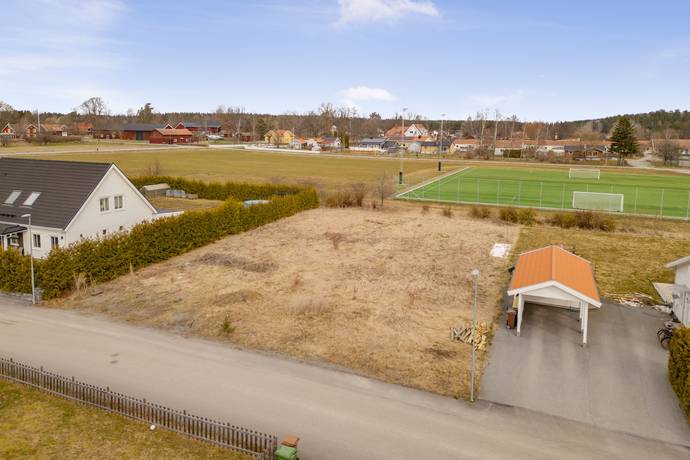 Fältvägen 8, Grillby, Enköpings kommun