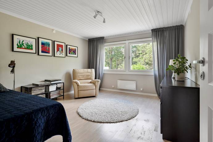 5 rum Radhus på Ljungvägen 93 Sjukyrkoberget Upplands Väsby kommun - bild 31
