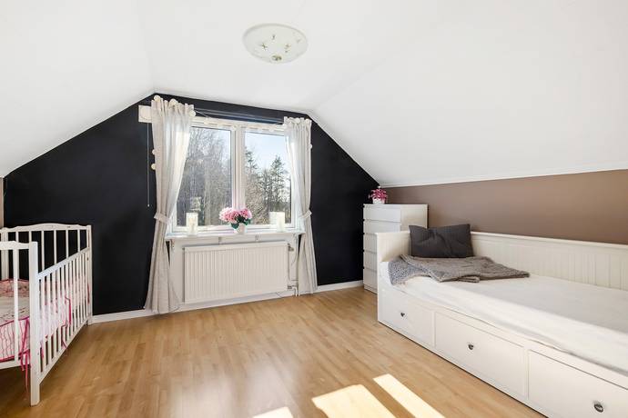 7 rum Villa på Söderbytorpsvägen 111 Märsta - Nordöstra Sigtuna kommun - bild 24
