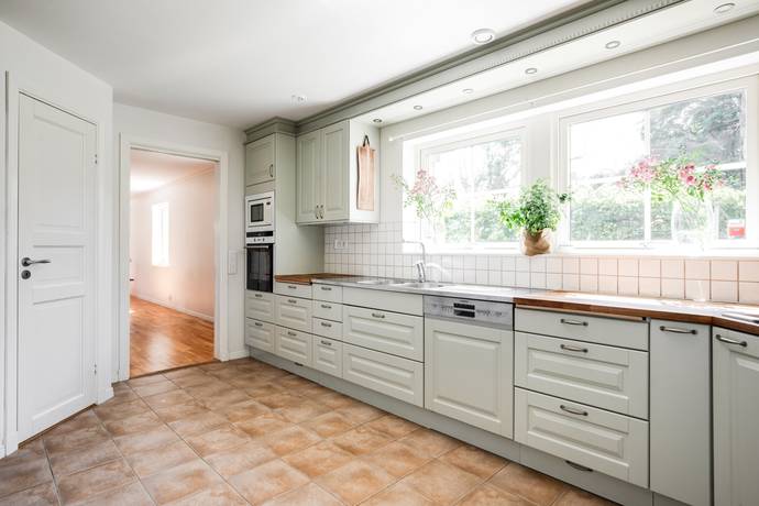 7 rum villa på Knaggestensvägen 12 Arild, Höganäs kommun - bild 5