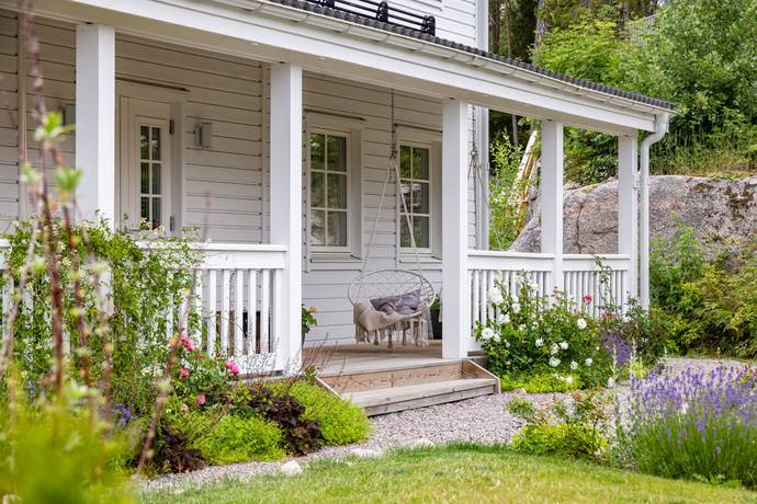 6 rum villa på FLORETTVÄGEN 15 Margretelund, Österåkers kommun - bild 3