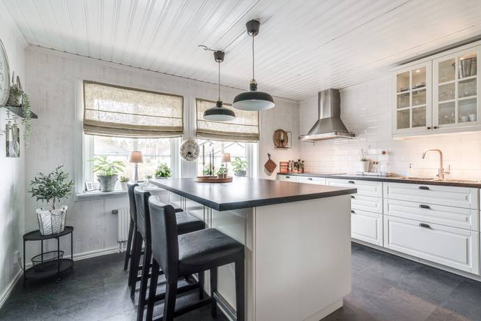 4 rum Villa på Skoghallsvägen 16 Garphyttan Örebro kommun - bild 3