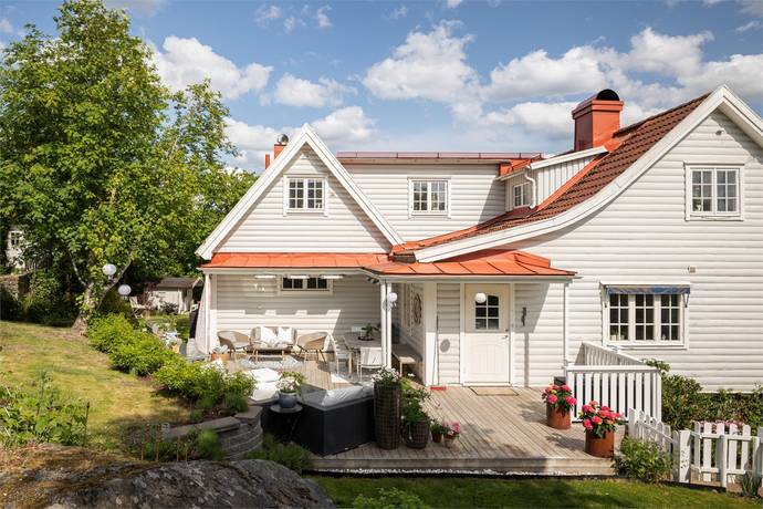 10 rum villa på Herrgårdsvägen 10B Danderyd Nora, Danderyds kommun - bild 3