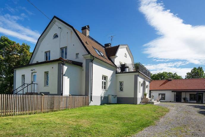 8 rum gård/skog på Frötuna Gård, Frötunavägen 1 Bro, Upplands-Bro kommun - bild 4