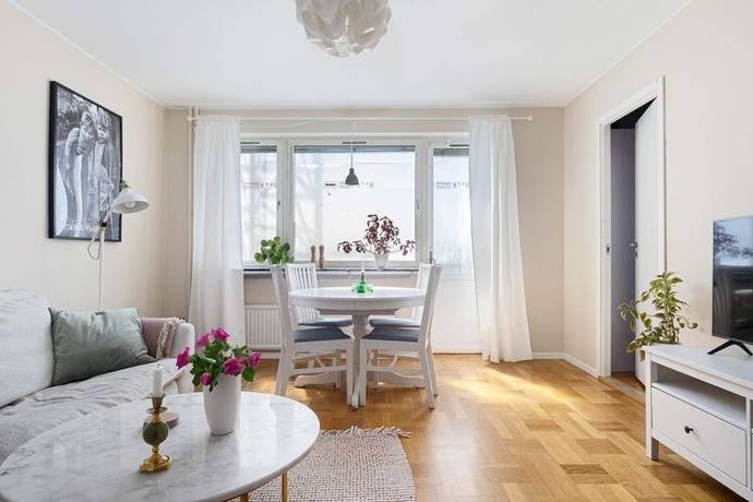4 rum lägenhet på Sandfjärdsgatan 105, 6tr Årsta, Stockholms kommun - bild 2