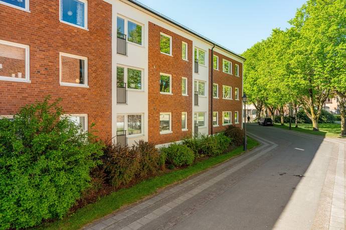 2 rum Lägenhet på Djäknegatan 4 Skara Tätort Skara kommun - bild 2