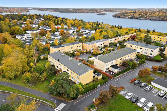 5 rum Radhus på Norrholmsgränd 1 Skärholmen Stockholms kommun - bild 3