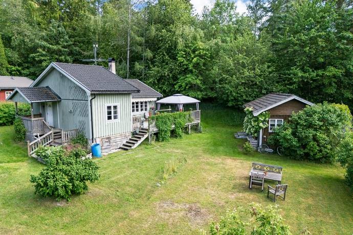 3 rum villa på Kornknarrvägen 15 Trinntorp, Tyresö kommun - bild 1