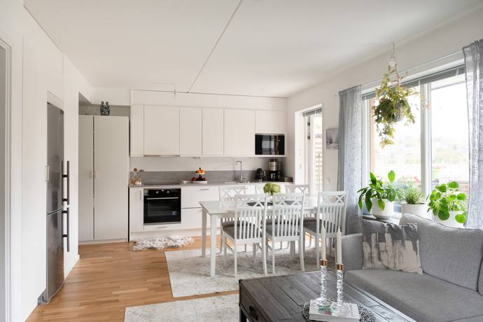Tujagatan 9, Skiljebo, Västerås kommun