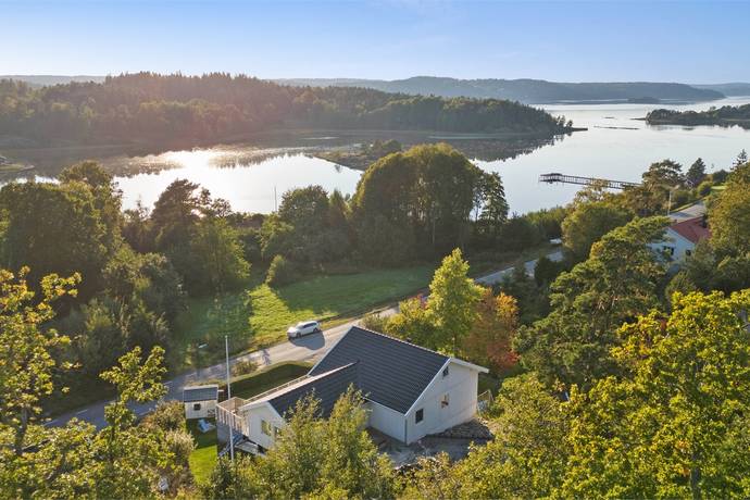 5 rum villa på Resteröds Strand 104 Ljungskile, Uddevalla kommun - bild 1