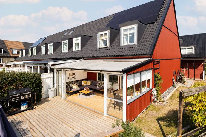 4 rum radhus på Prästgårdsvägen 58 Tumba, Botkyrka kommun - bild 1