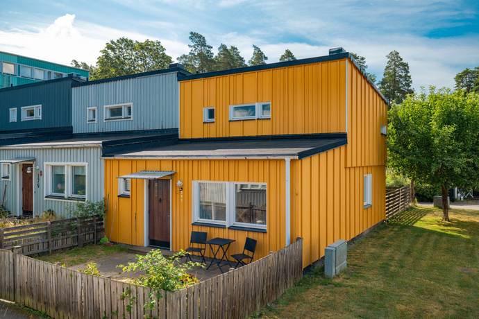 4 rum radhus på Oriongatan 181 Märsta - Östra Steninge, Sigtuna kommun - bild 2