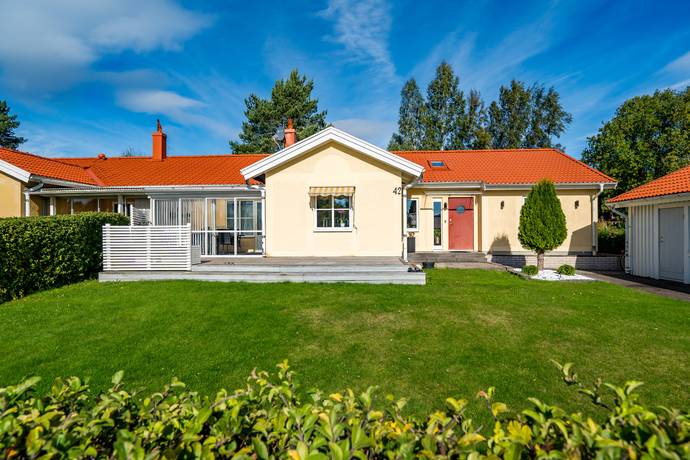 Backstugevägen 42, Kumla Stad, Kumla kommun