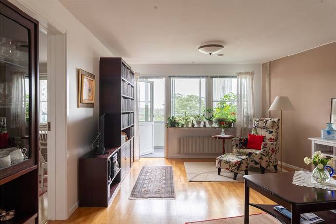 2 rum lägenhet på RÖNNOXELGATAN 8 LGH 1702 Råby, Västerås kommun - bild 4