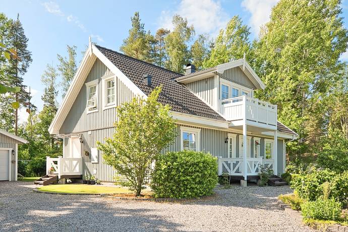6 rum villa på Skogsdungevägen 27 Stora Sundby, Eskilstuna kommun - bild 1