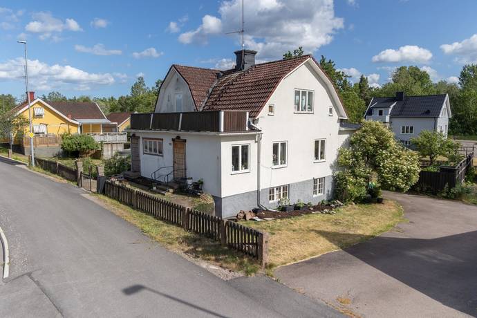 7 rum villa på Södra vägen 103 Döderhult, Oskarshamns kommun - bild 1