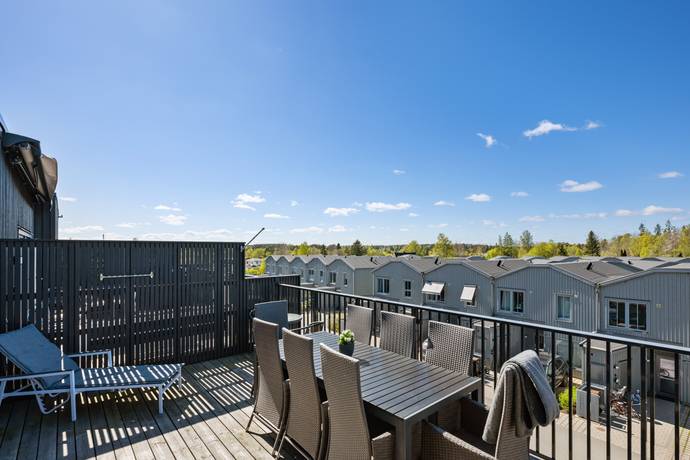 5 rum lägenhet på Blockhusvägen 65 Skarpäng, Täby kommun - bild 1