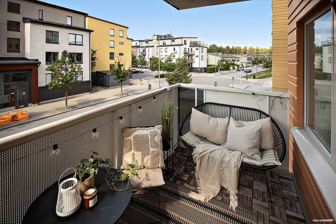 3 rum lägenhet på Brotorpsvägen 4 Järva, Solna kommun - bild 2