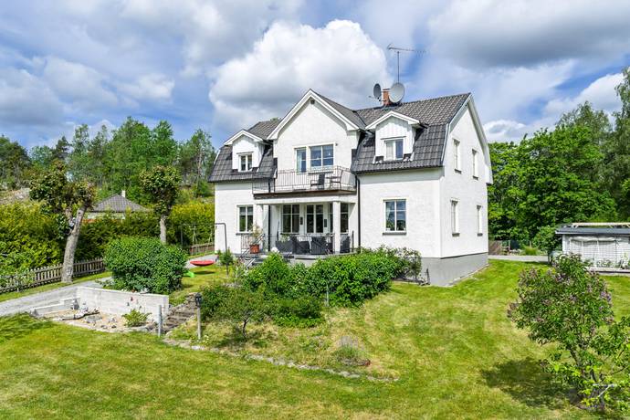 8 rum villa på Tungelstavägen 106 Västerhaninge, Haninge kommun - bild 2