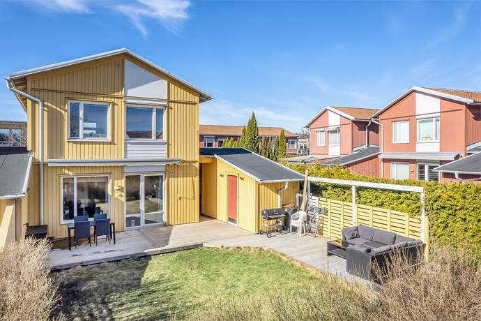 NIDAROSSLINGAN 1, Skälby, Järfälla kommun