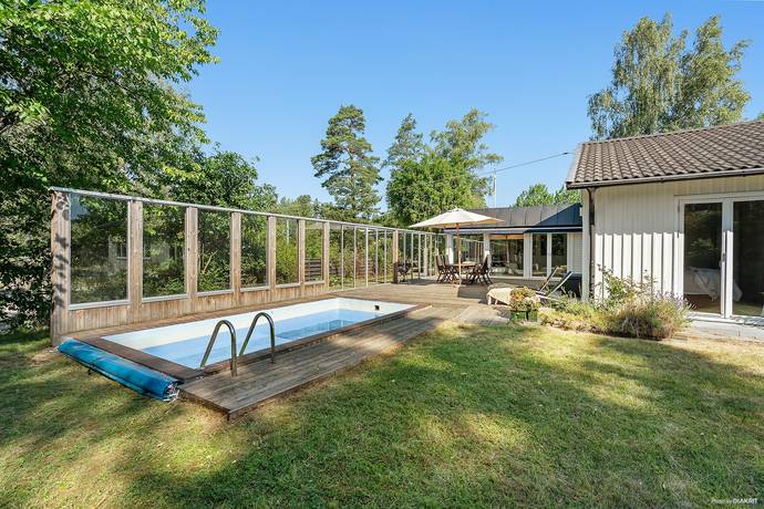 7 rum villa på Djäknevägen 8 Ensta, Täby kommun - bild 1