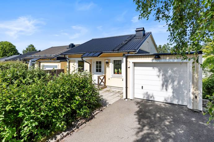 4 rum kedjehus på Uppsalavägen 117 Granloholm, Sundsvalls kommun - bild 1