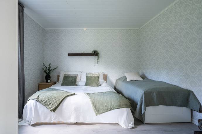 8 rum Gård med skogsbruk på Södra Backen 2 Ärtemark Bengtsfors kommun - bild 24